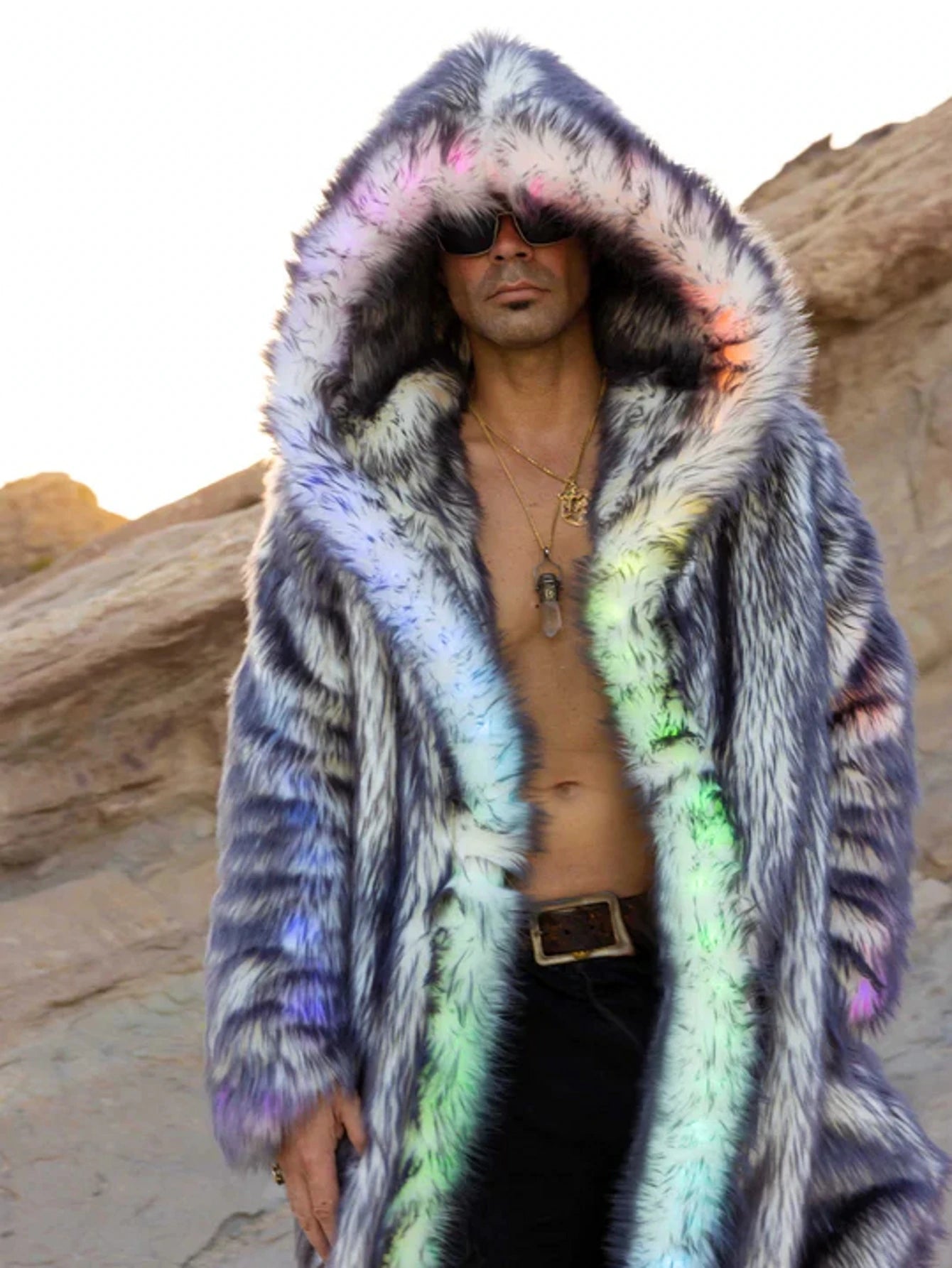 New LED Faux Fur Coat for Men Hooded Comfortable Thickened Winter Coat  Multi-Scene Personalized LED Stage Dance Party Costume